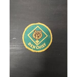 Vintage BSA Den Chief Patch Cub Scouts Round Bear with Yellow Border Embroidered